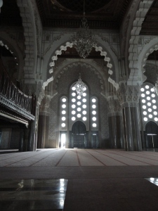 It took only 6 years to build the Mosque with 10,000 craftsmen
